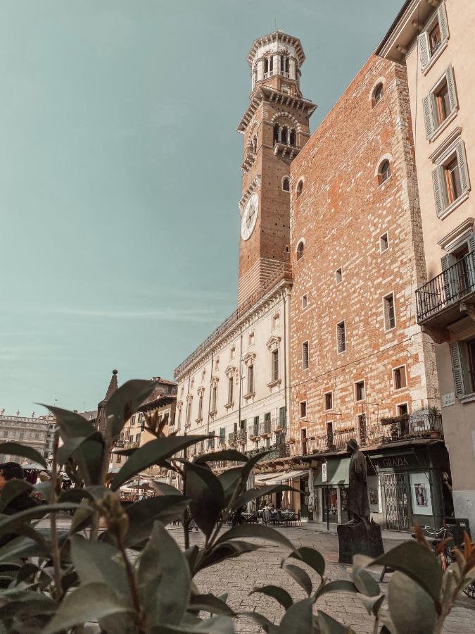 Residenza Corte Carnesali - Italian Homing เวโรนา ภายนอก รูปภาพ